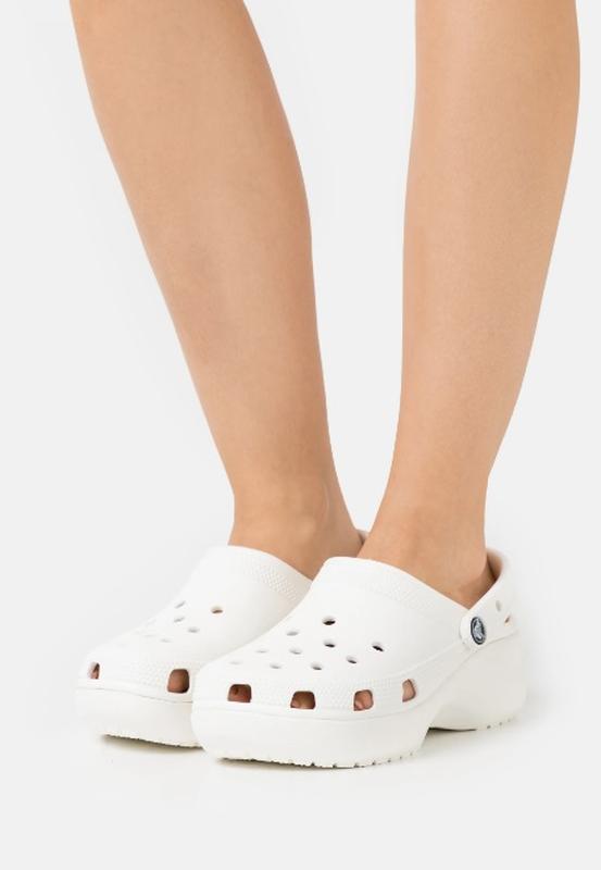 Крокс классик платформа белые crocs womens classic platform clog white ...