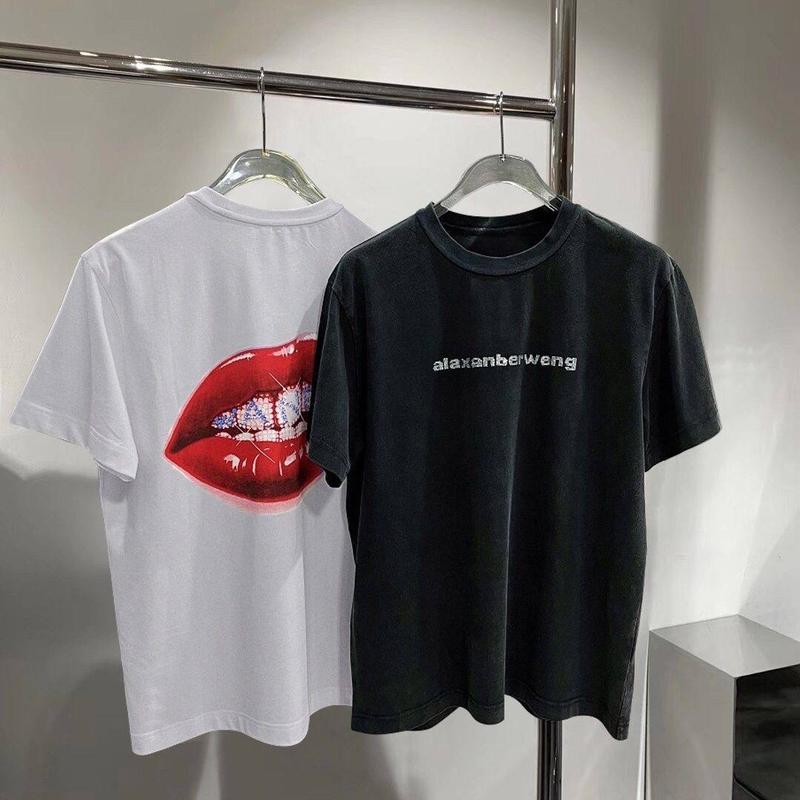 Женская оверсайз футболка белая черная с губами lips — цена 2500 грн в ...